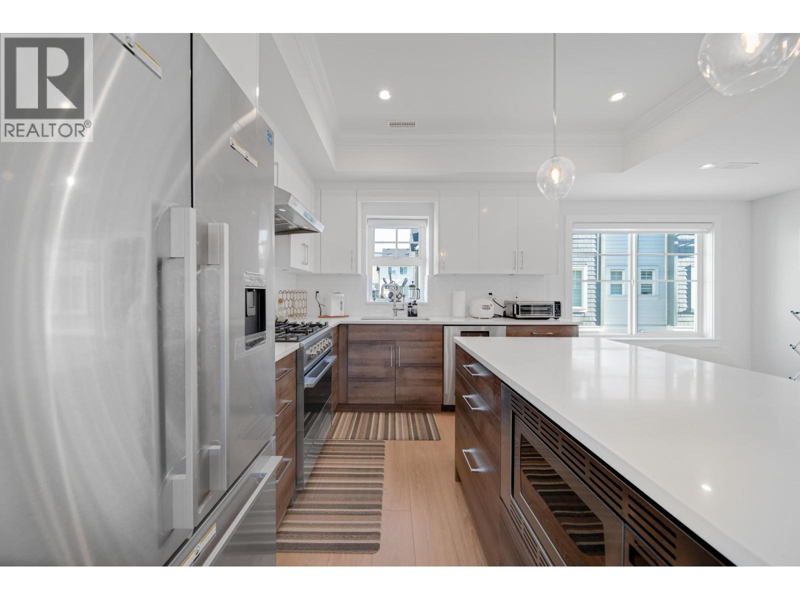 24 9211 MCKIM WAY, Richmond