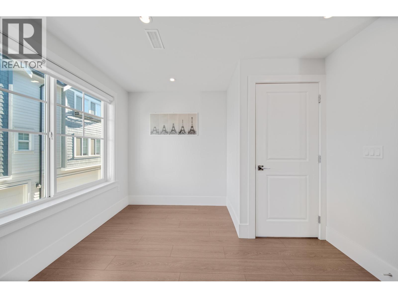 24 9211 MCKIM WAY, Richmond