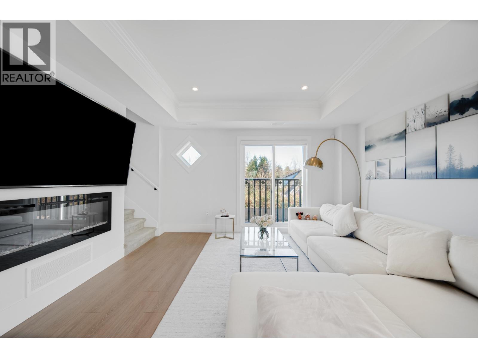 24 9211 MCKIM WAY, Richmond