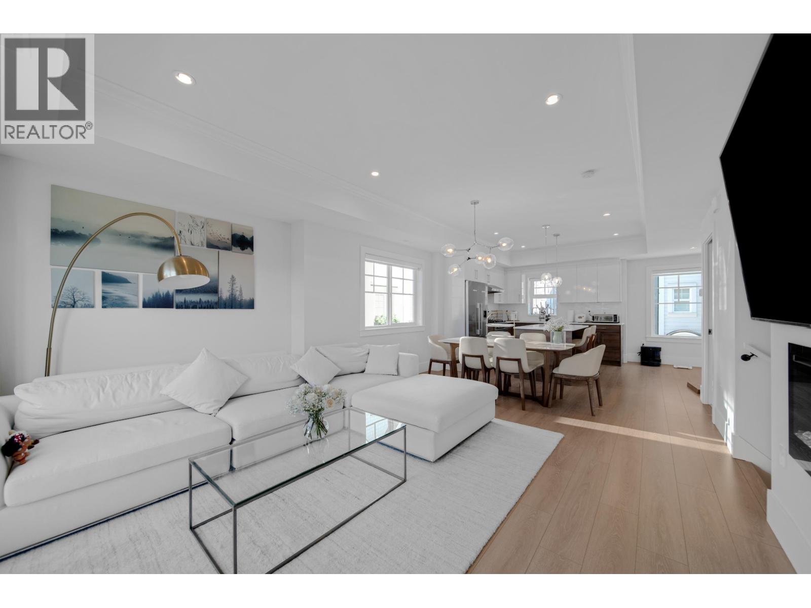 24 9211 MCKIM WAY, Richmond