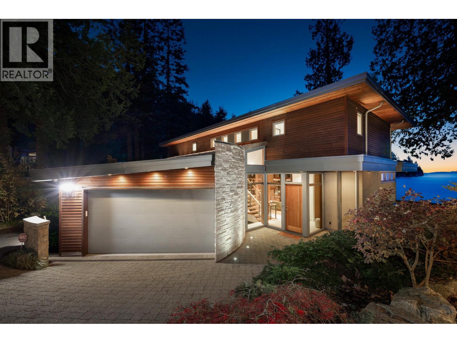 6780 BATCHELOR BAY PLACE, West Vancouver