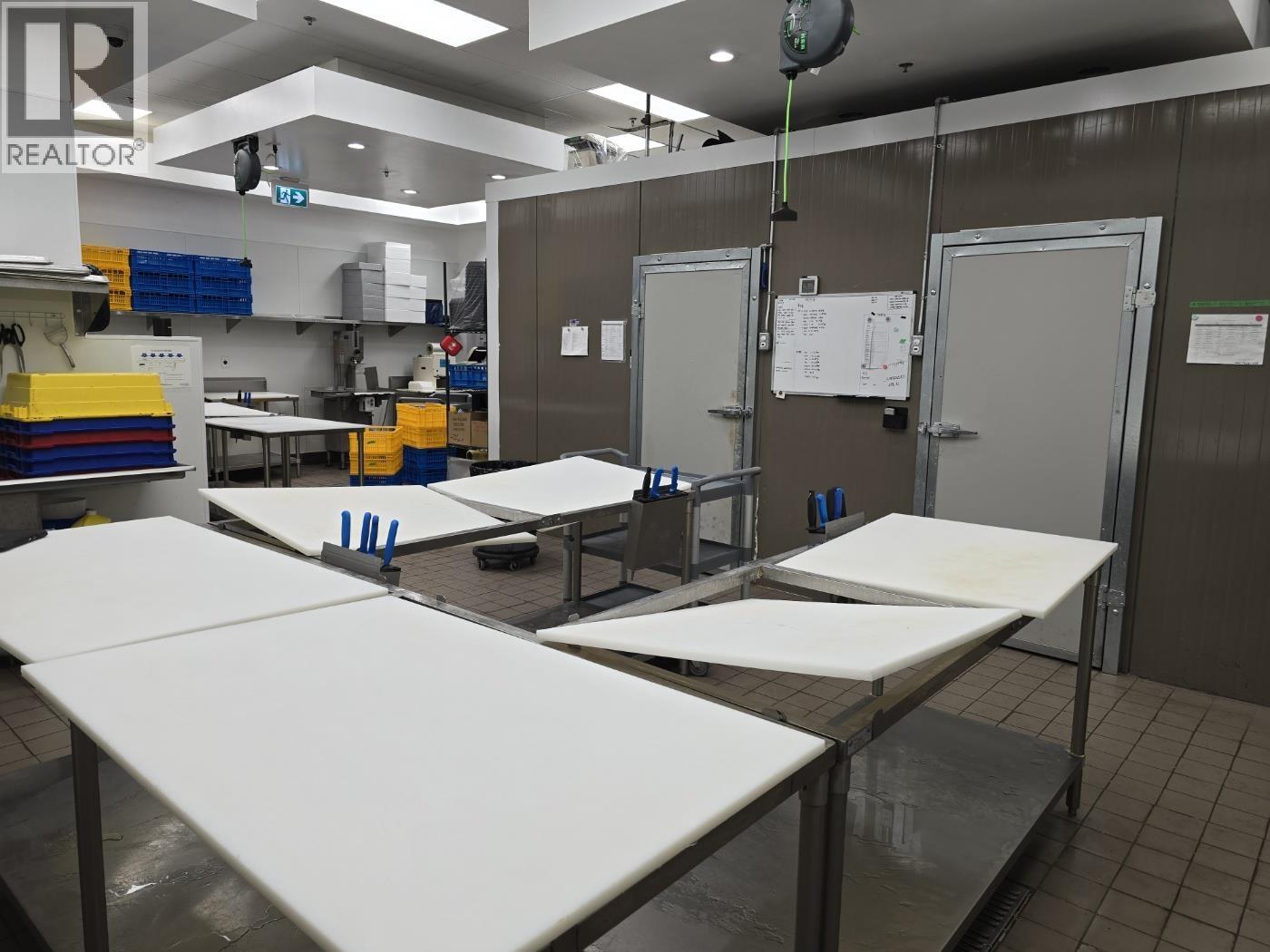 Business in Burnaby - Image 17