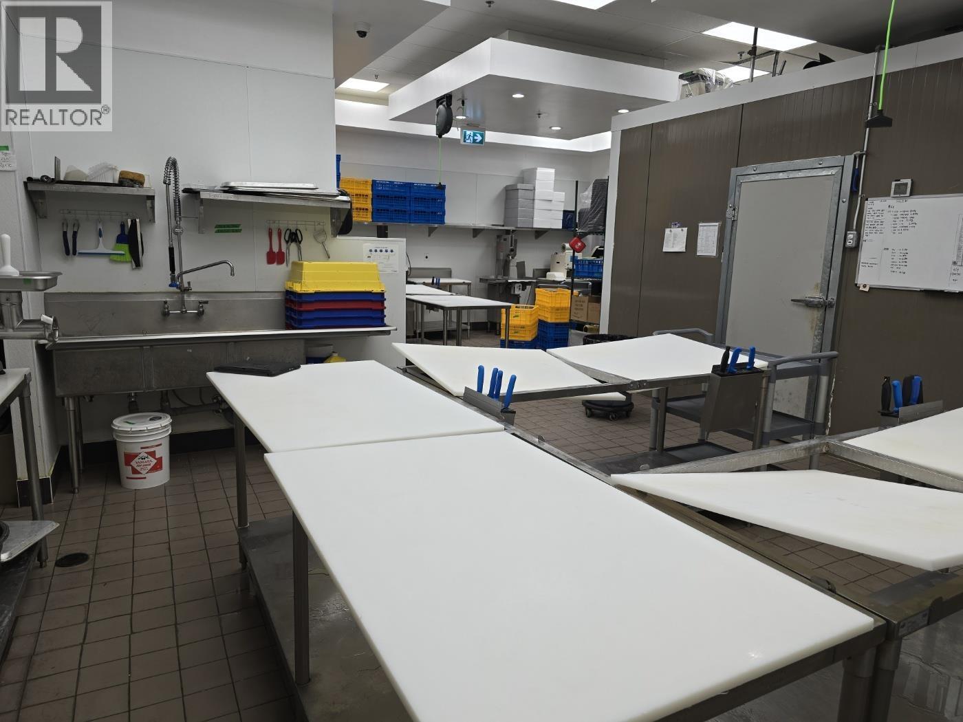 Business in Burnaby - Image 18