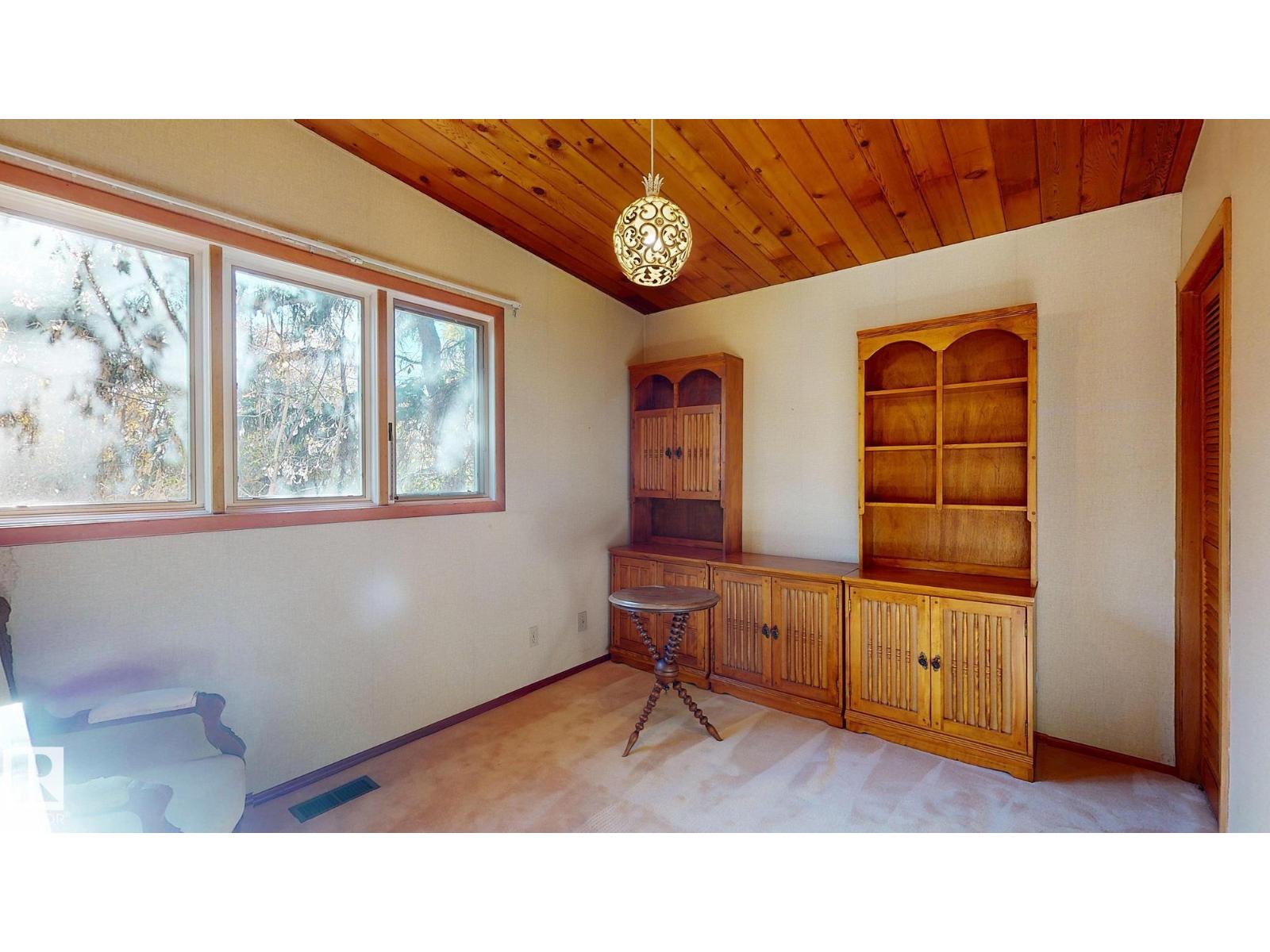 13 VALLEYVIEW CR NW - 17