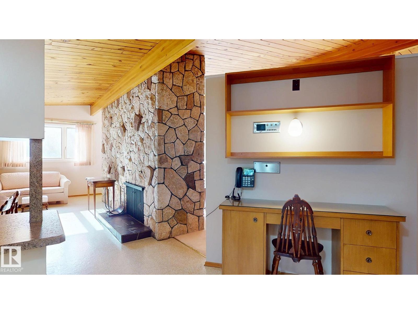 13 VALLEYVIEW CR NW - 24