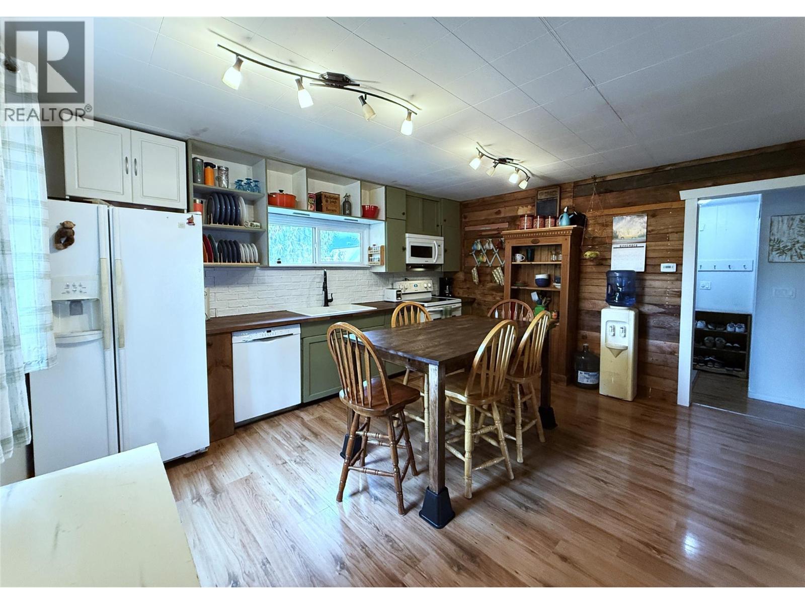  7310 51 Street Northeast, Salmon Arm