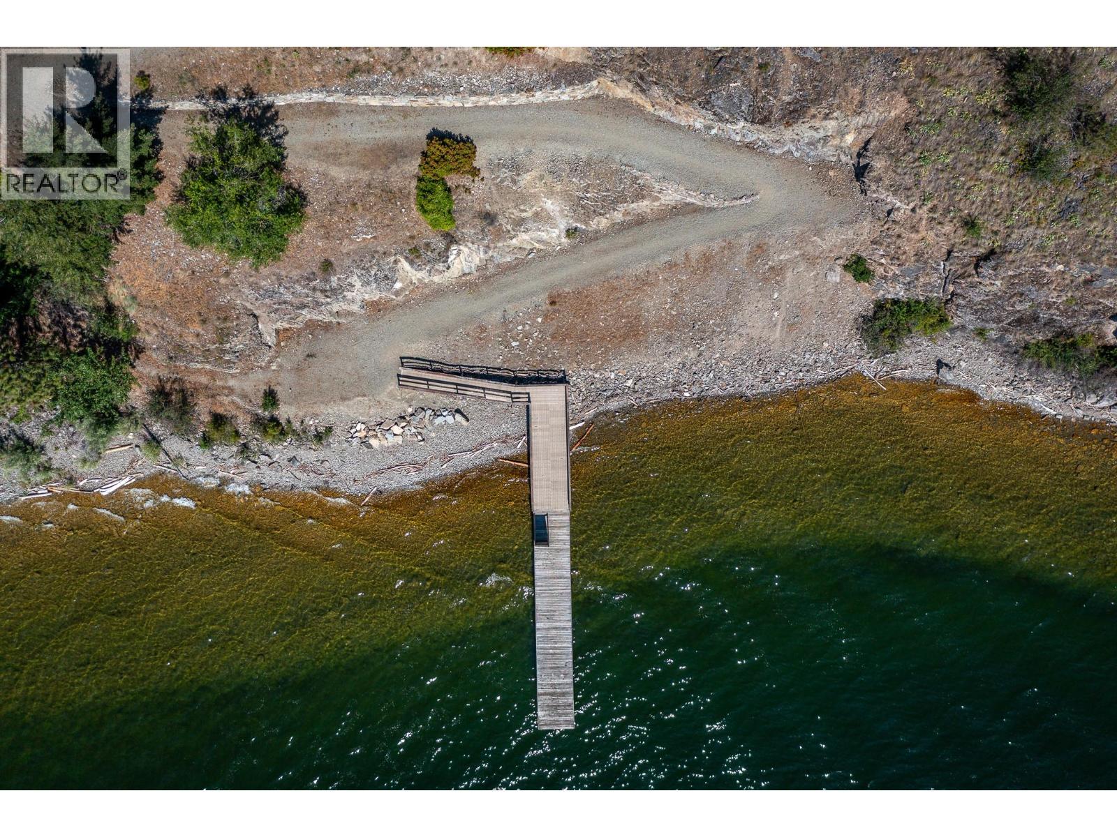  8940 Hampshire Crescent, Vernon