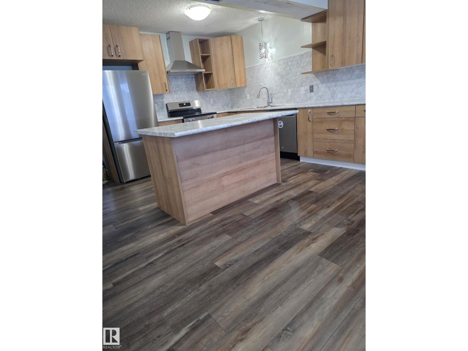 #105 1 ABERDEEN WY, Stony Plain