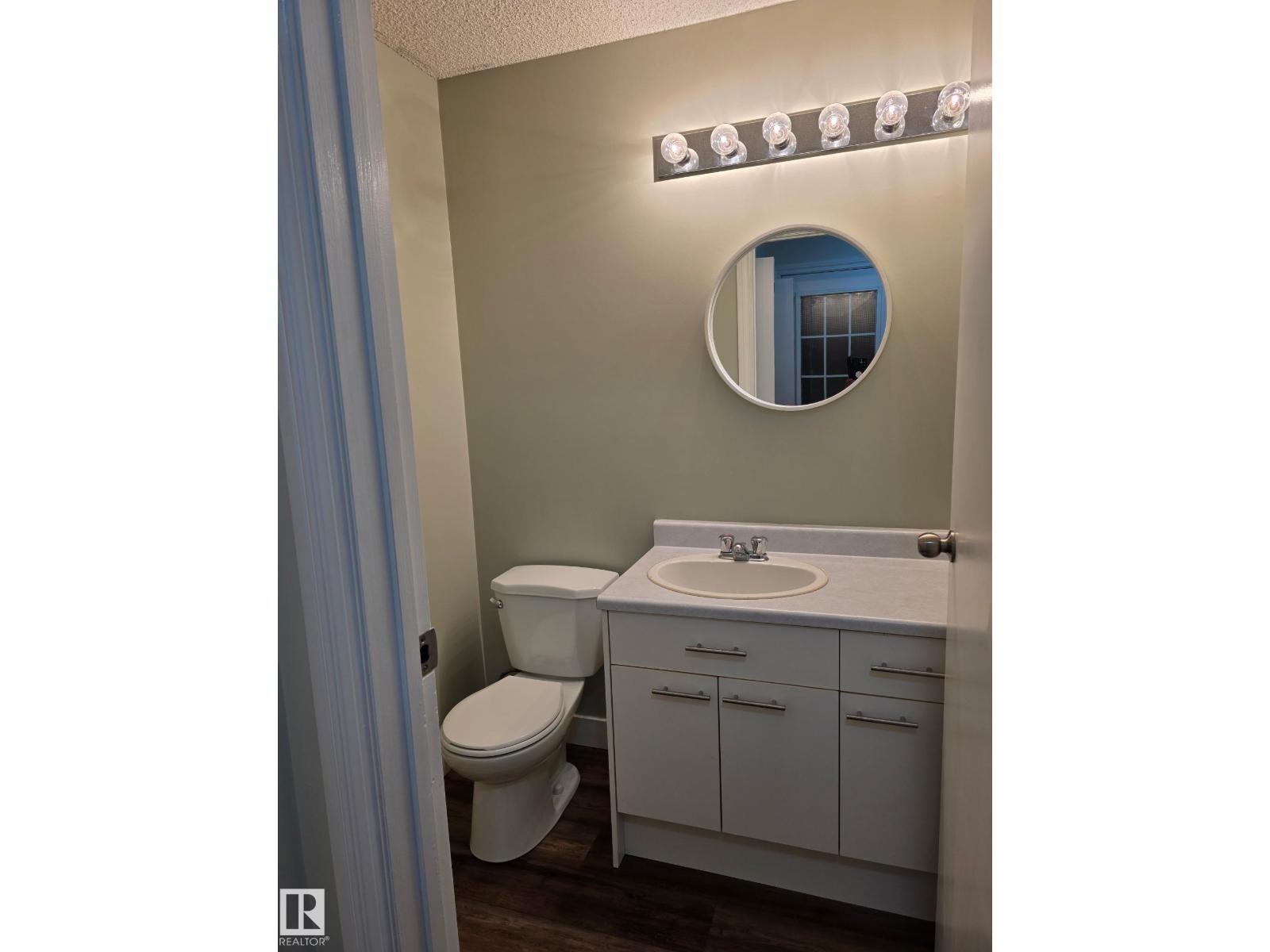 #105 1 ABERDEEN WY, Stony Plain