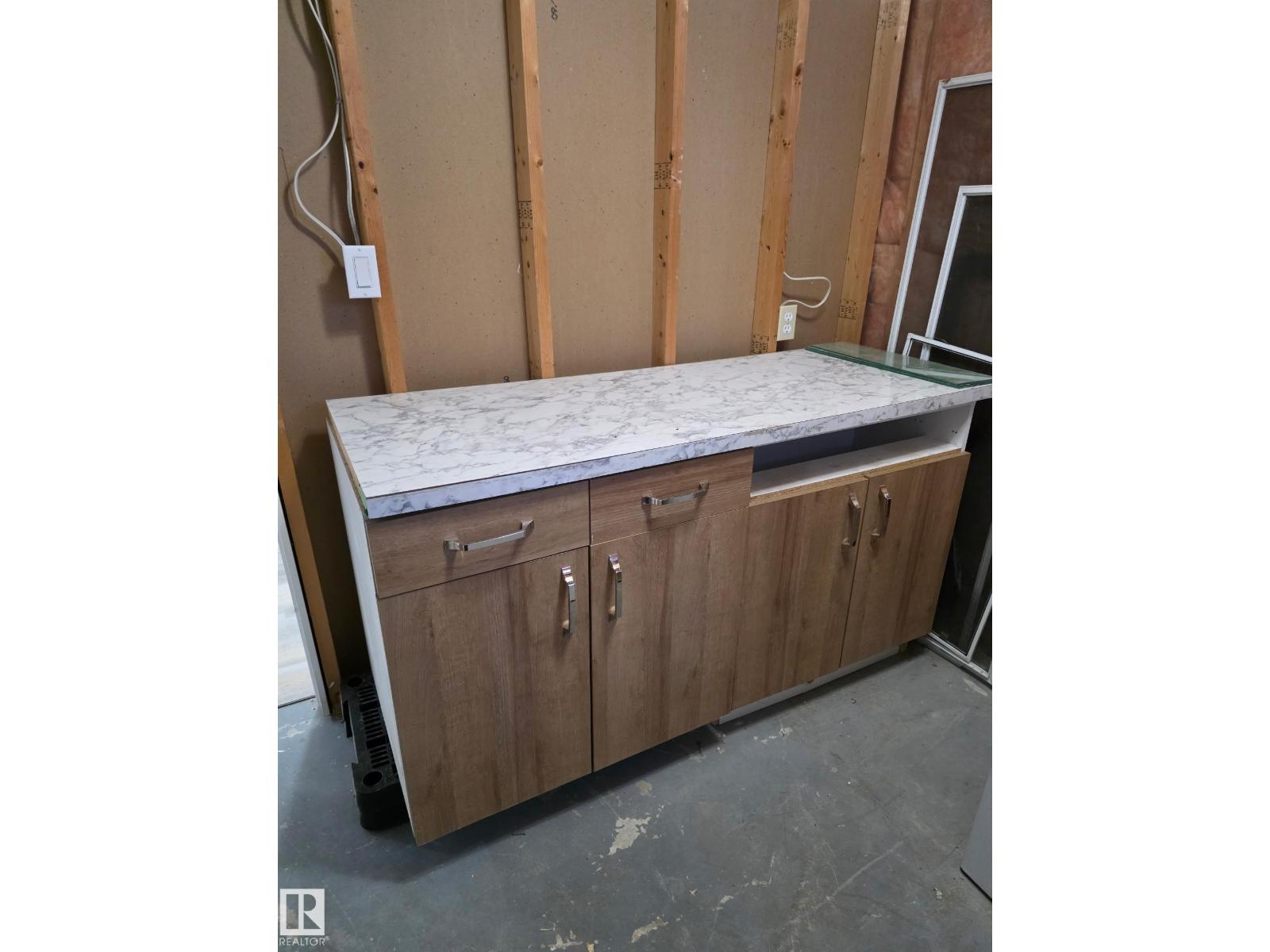 #105 1 ABERDEEN WY, Stony Plain