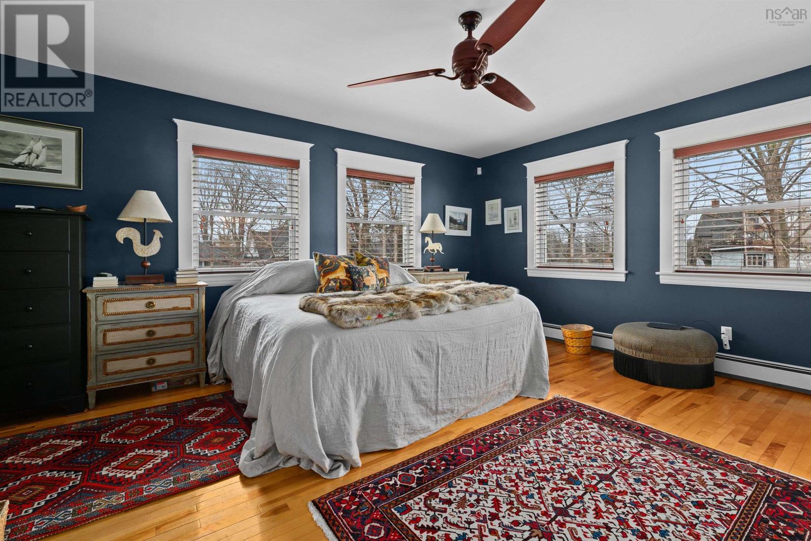 Property 28 of 50 of 1932 Rosebank Avenue