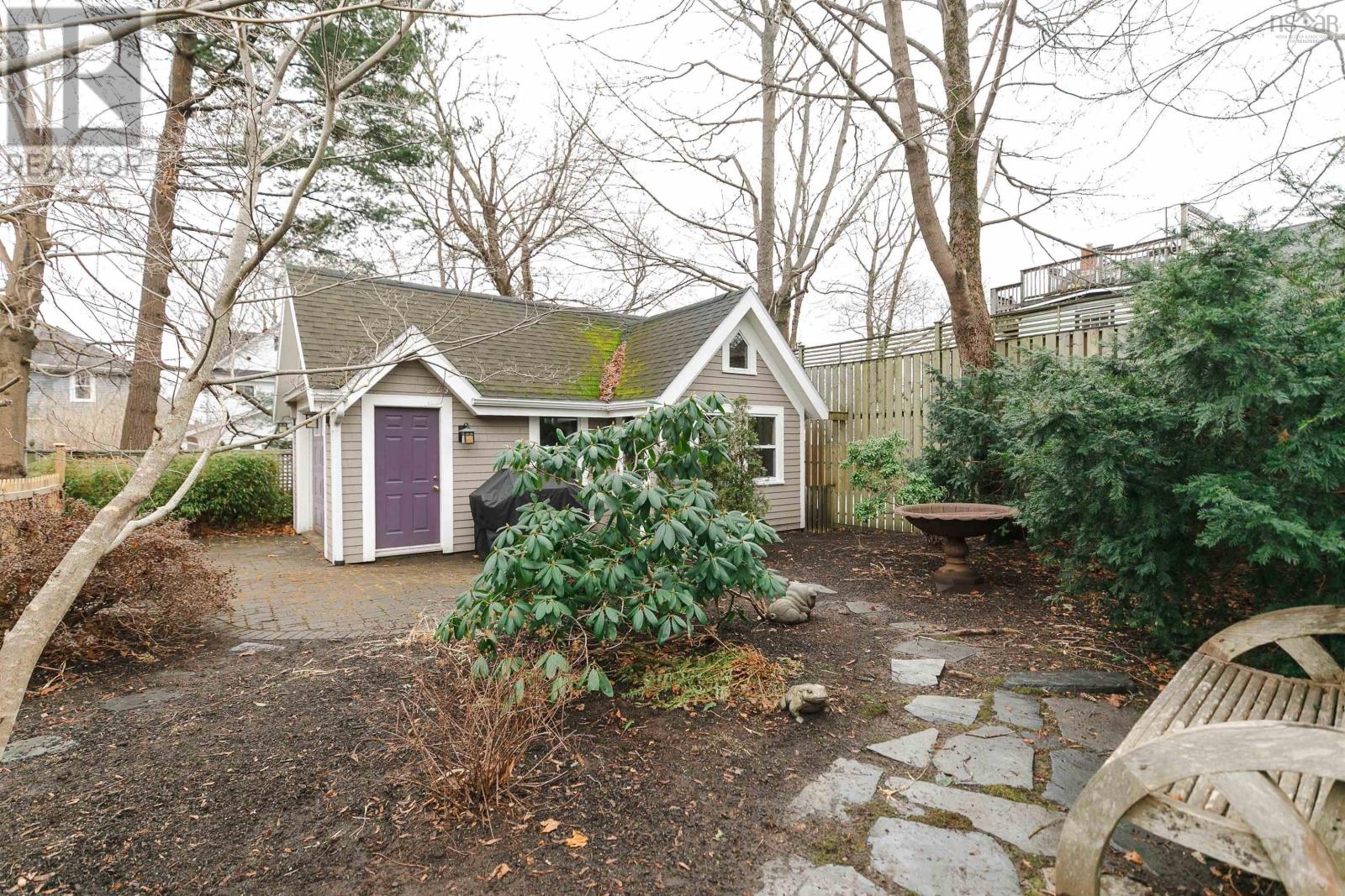 Property 44 of 50 of 1932 Rosebank Avenue