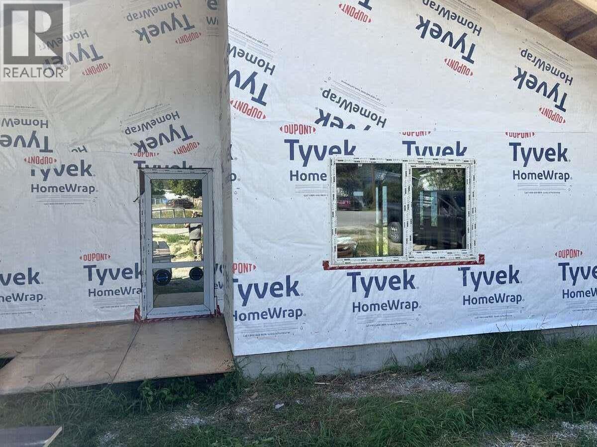 4764 Riverview Drive, Edgewater