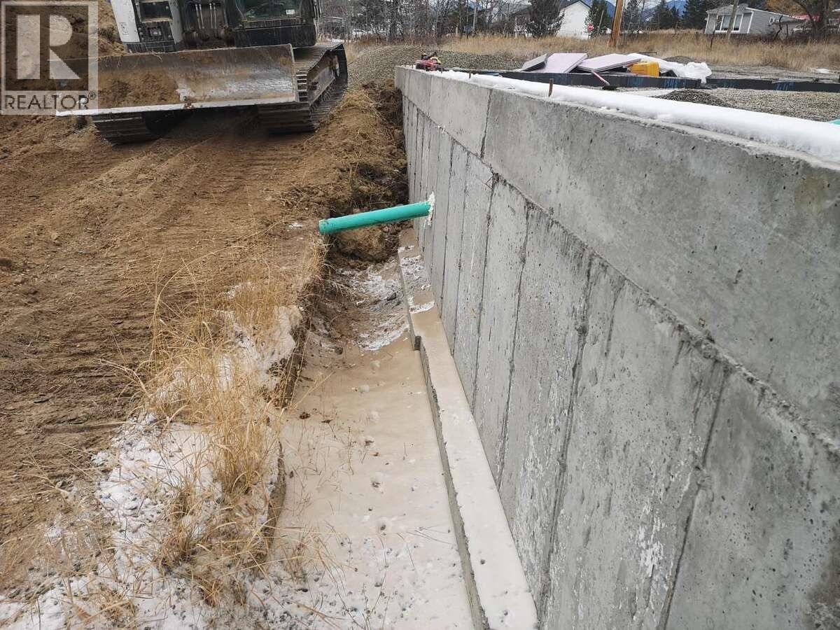 4764 Riverview Drive, Edgewater