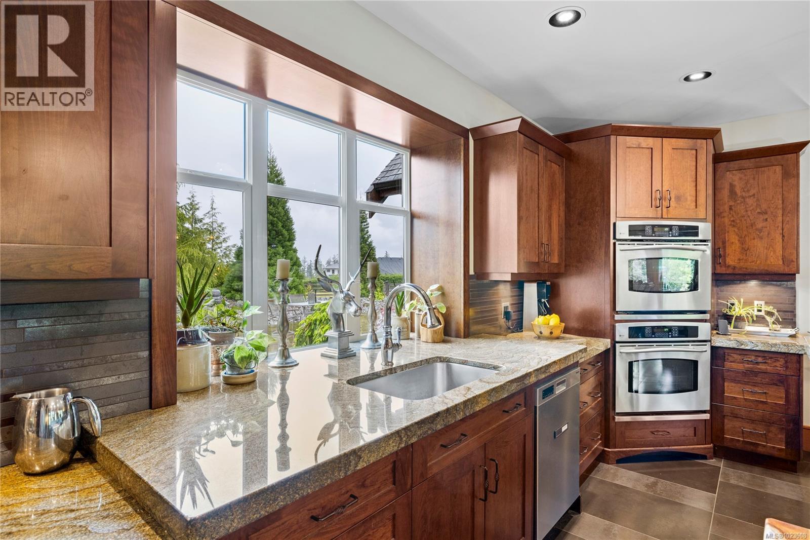 3237 Ridgeview Pl, Nanaimo