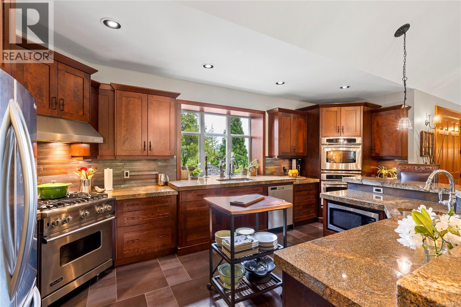 3237 Ridgeview Pl, Nanaimo