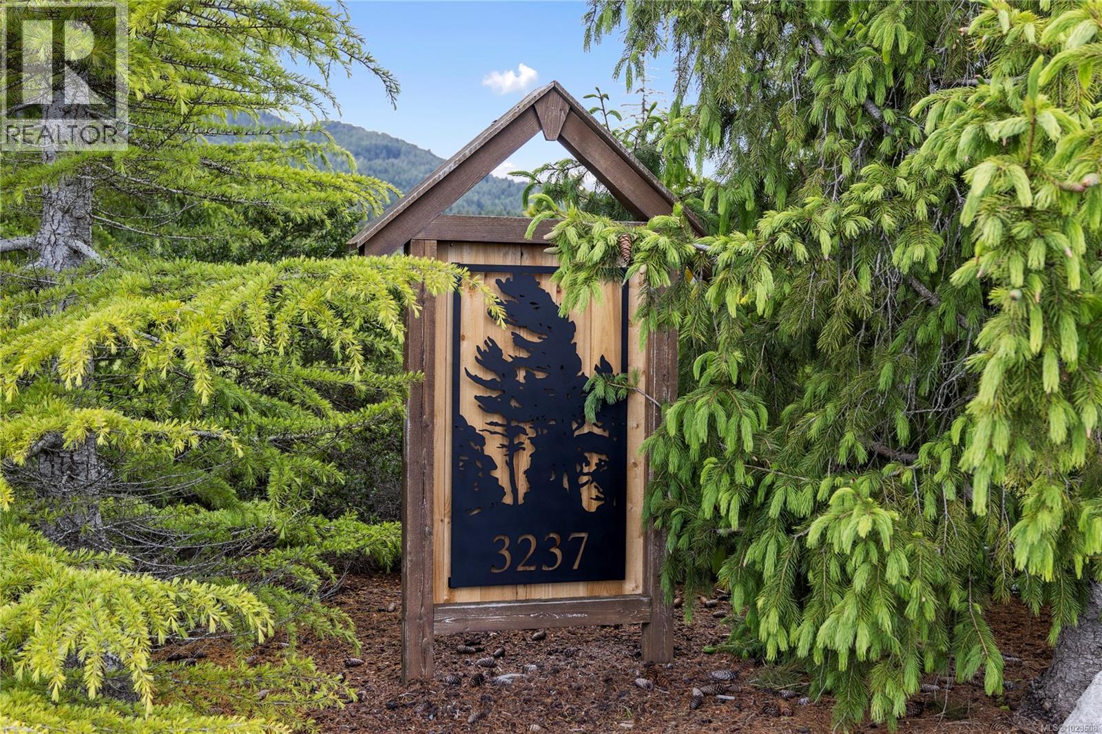 3237 Ridgeview Pl, Nanaimo