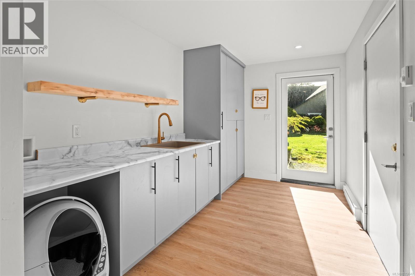 7247 Bethany Pl, Sooke