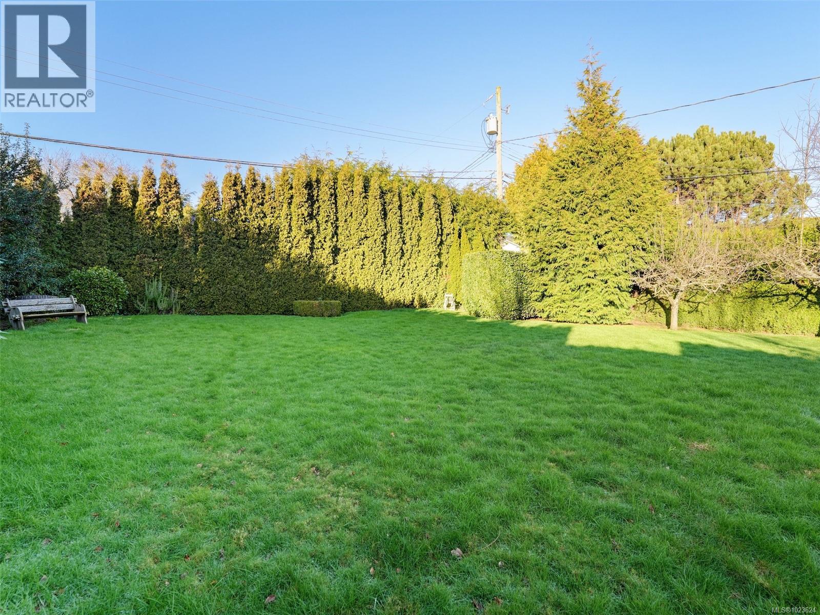 2344 Middowne Rd, Oak Bay