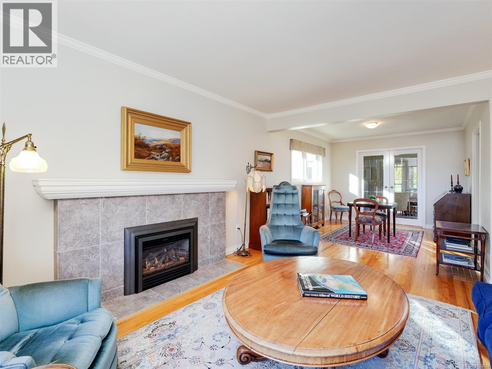 2344 Middowne Rd, Oak Bay