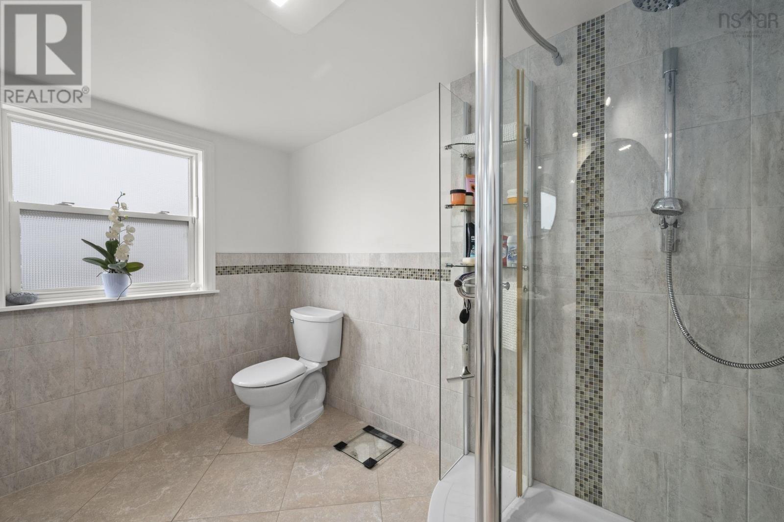 Property 25 of 50 of 3162 Romans Avenue