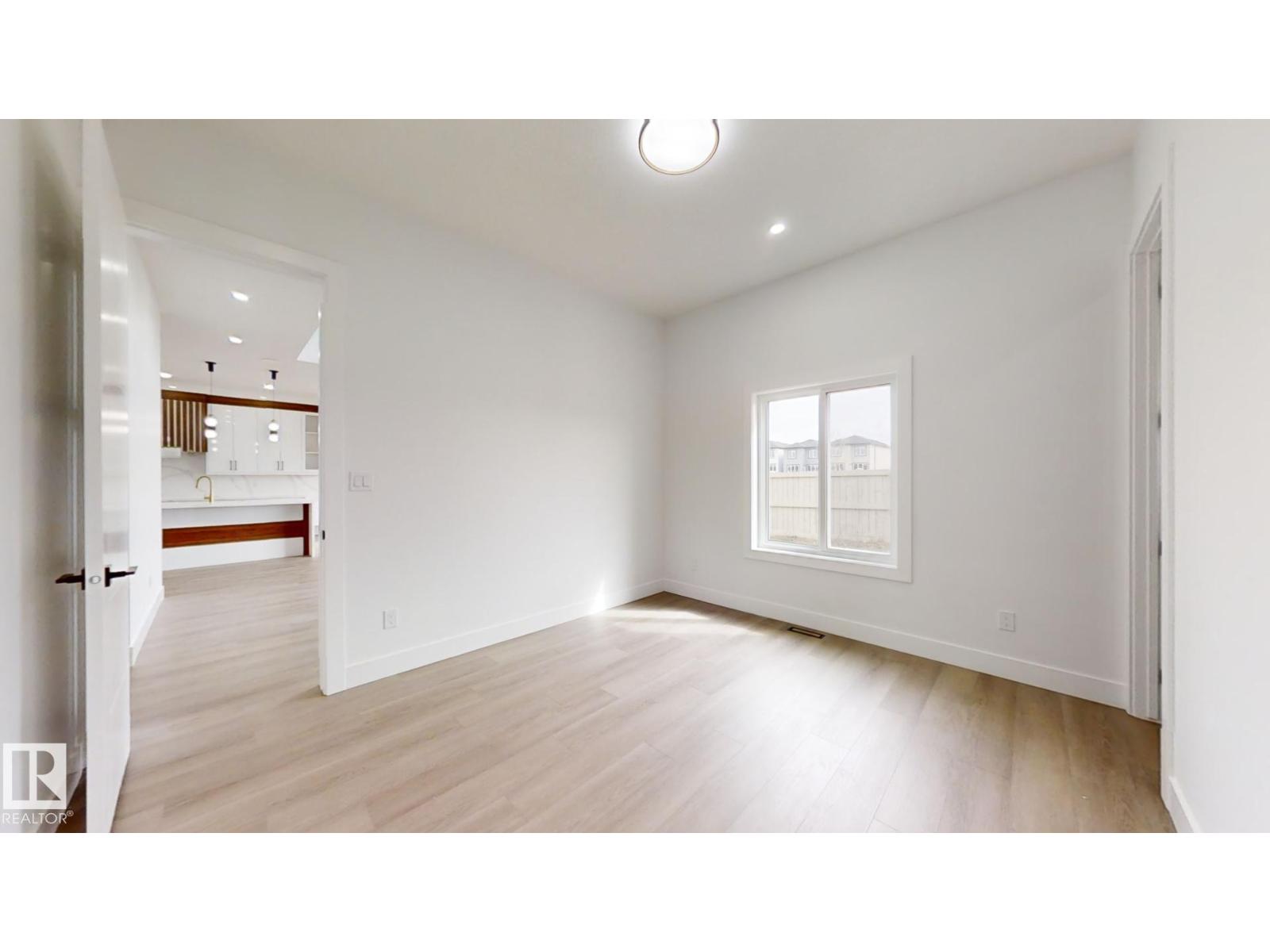 1707 18 ST NW, Edmonton