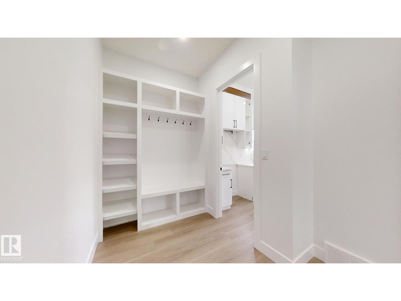 1707 18 ST NW, Edmonton