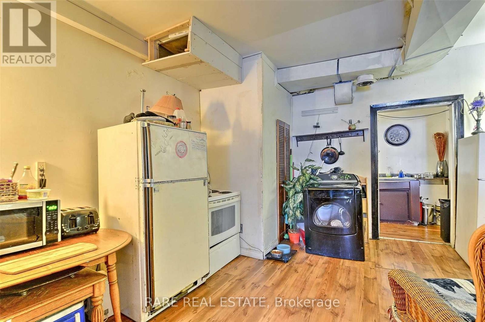 280 PARK STREET - 4