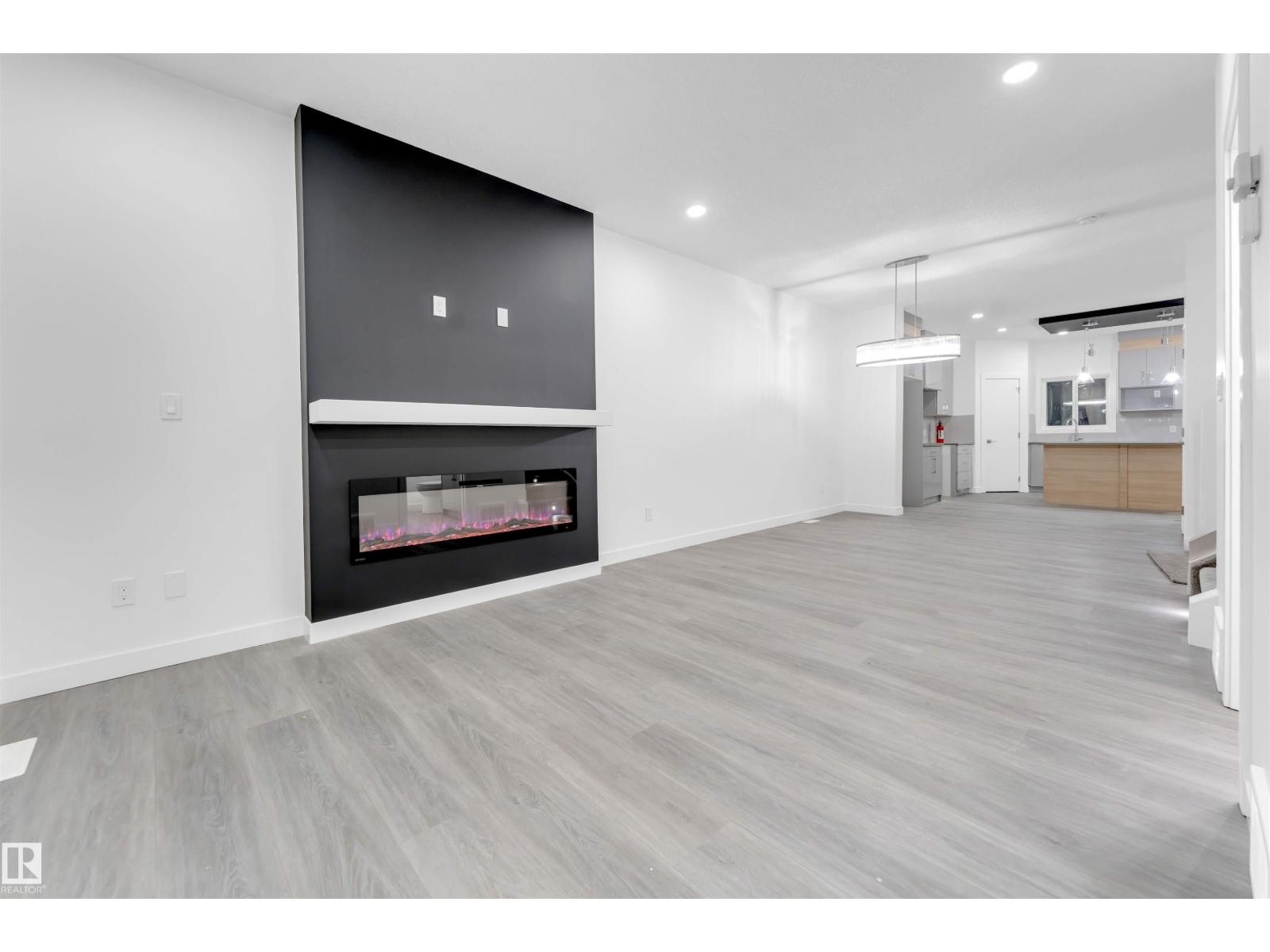 444 Crystal Creek link, Leduc