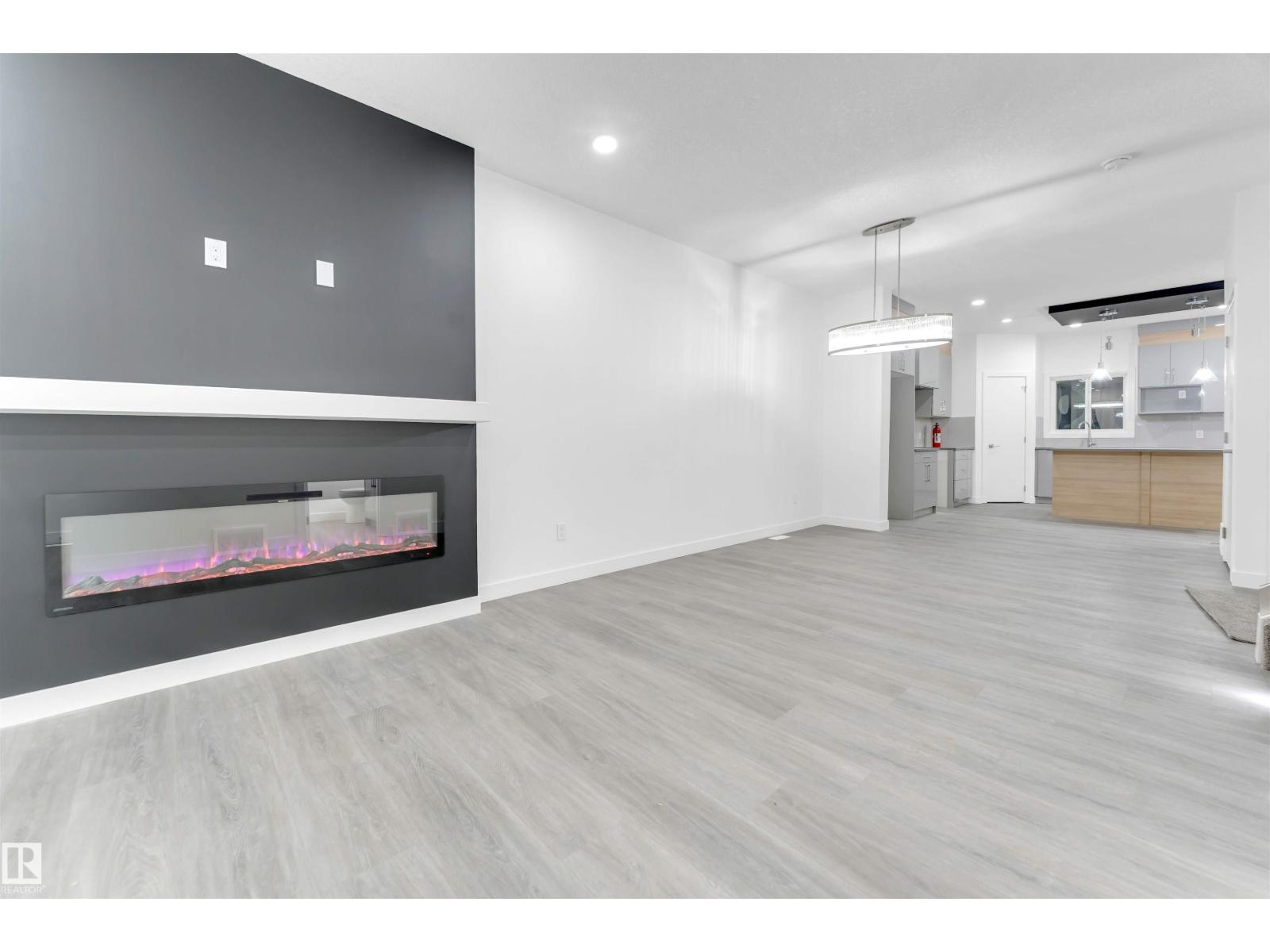 444 Crystal Creek link, Leduc