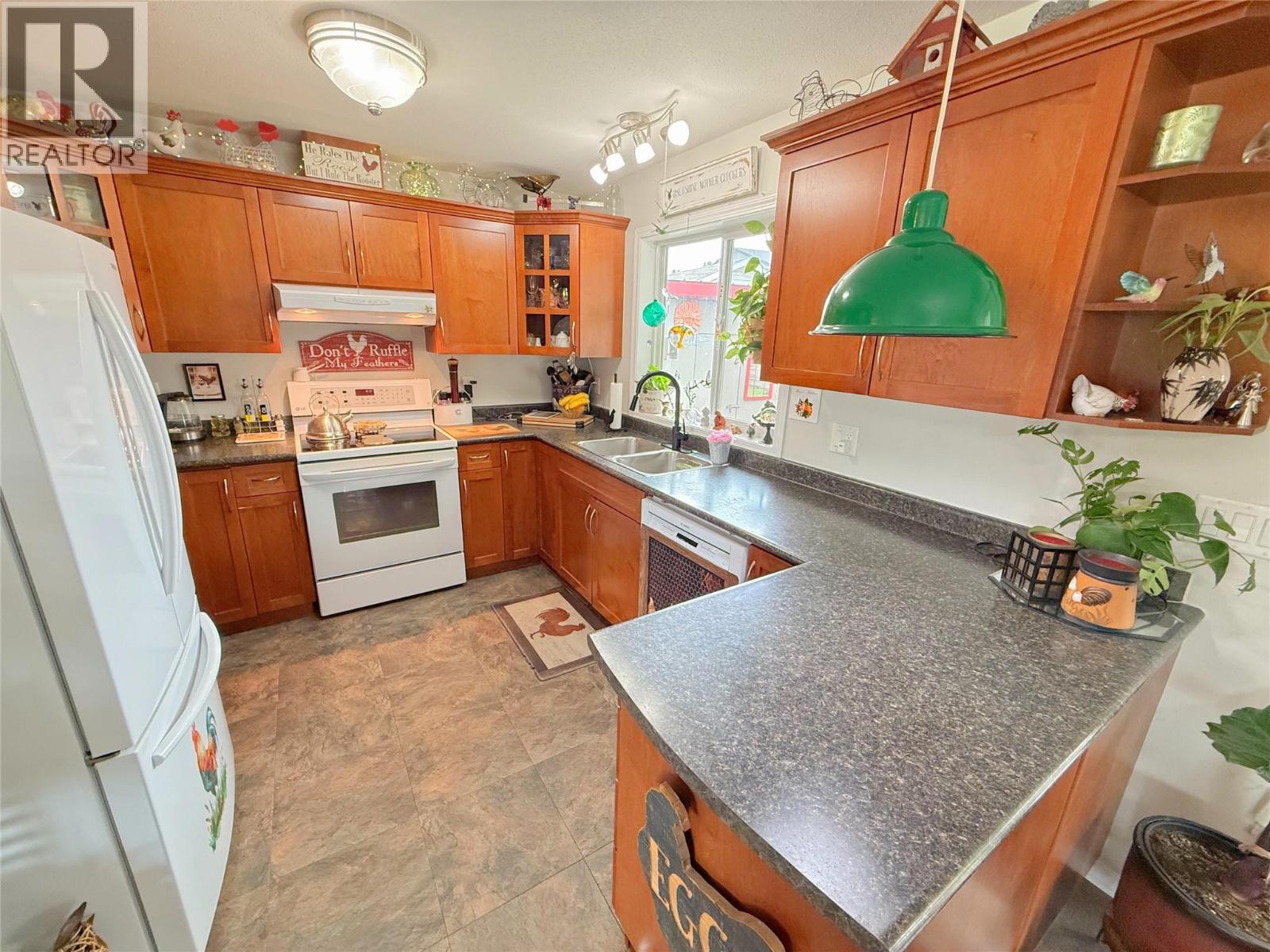 8 EAGLE Crescent, Princeton