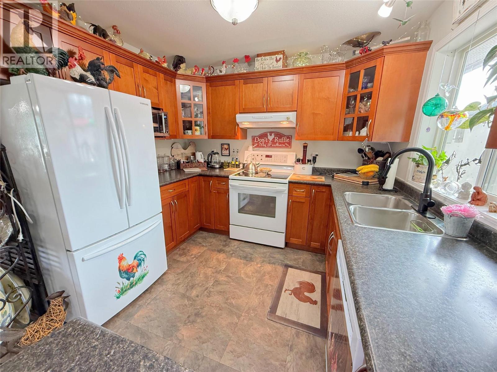 8 EAGLE Crescent, Princeton