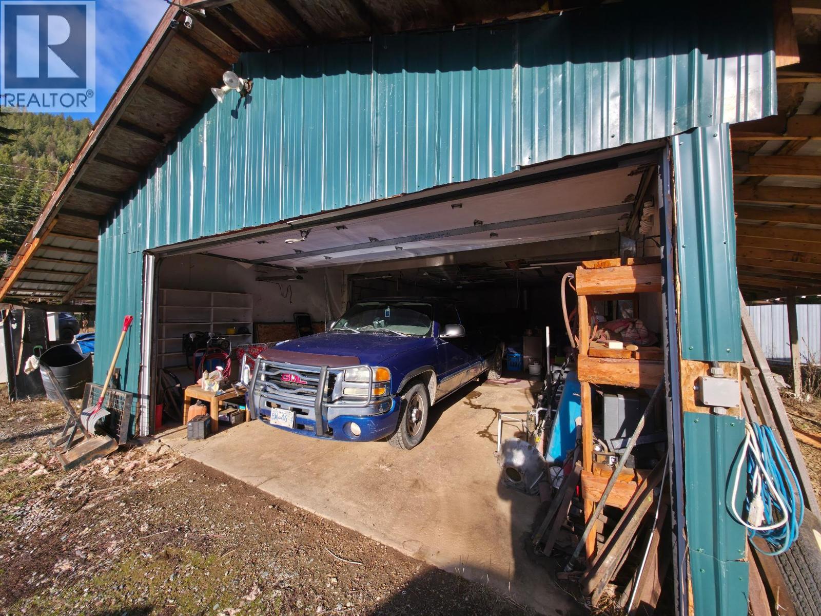 4717 GOAT RIVER NORTH ROAD - 19