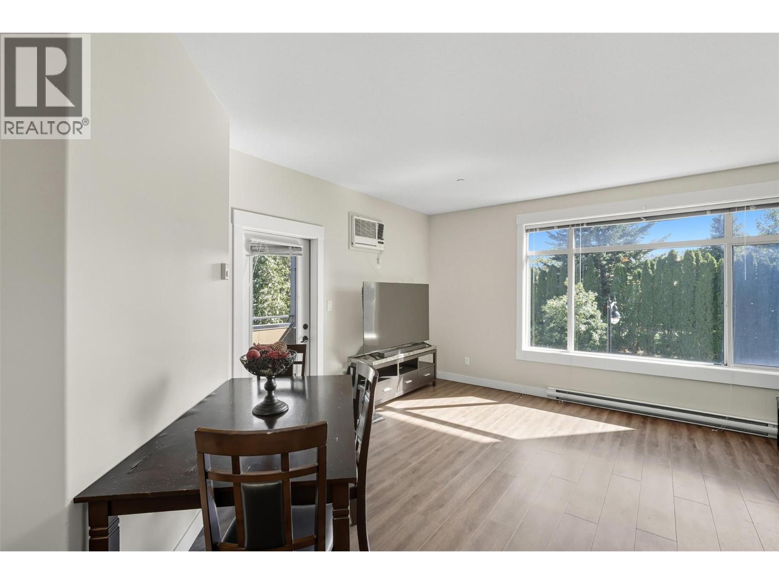 #309 755 MCGILL Road - 13