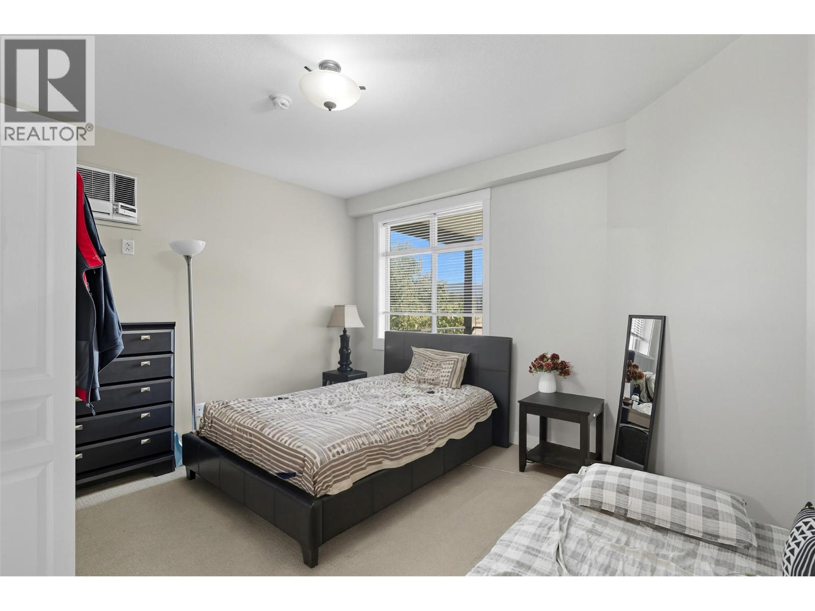 #309 755 MCGILL Road - 14