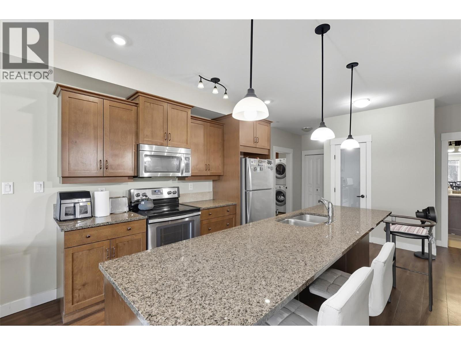 #309 755 MCGILL ROAD - 9