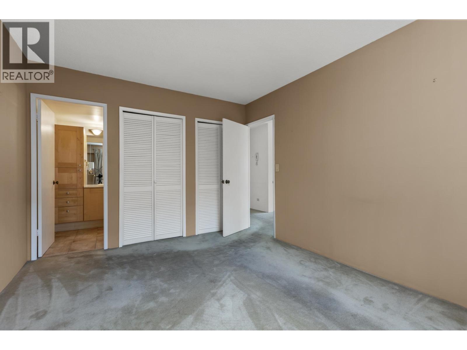 102 1730 DUCHESS AVENUE, West Vancouver