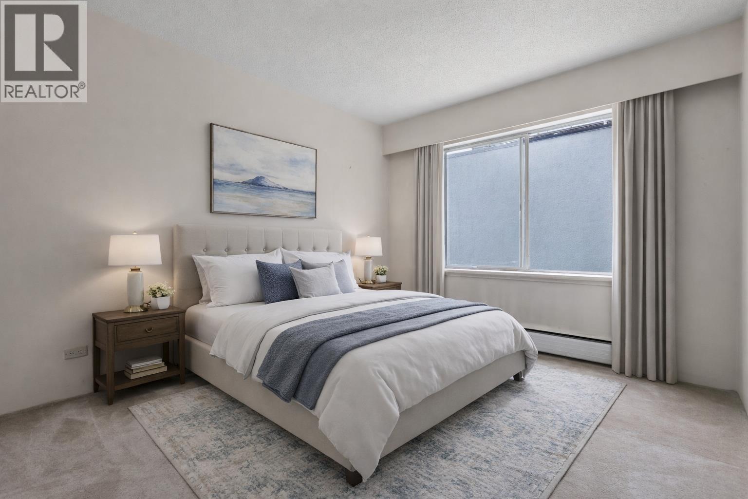 102 1730 DUCHESS AVENUE, West Vancouver