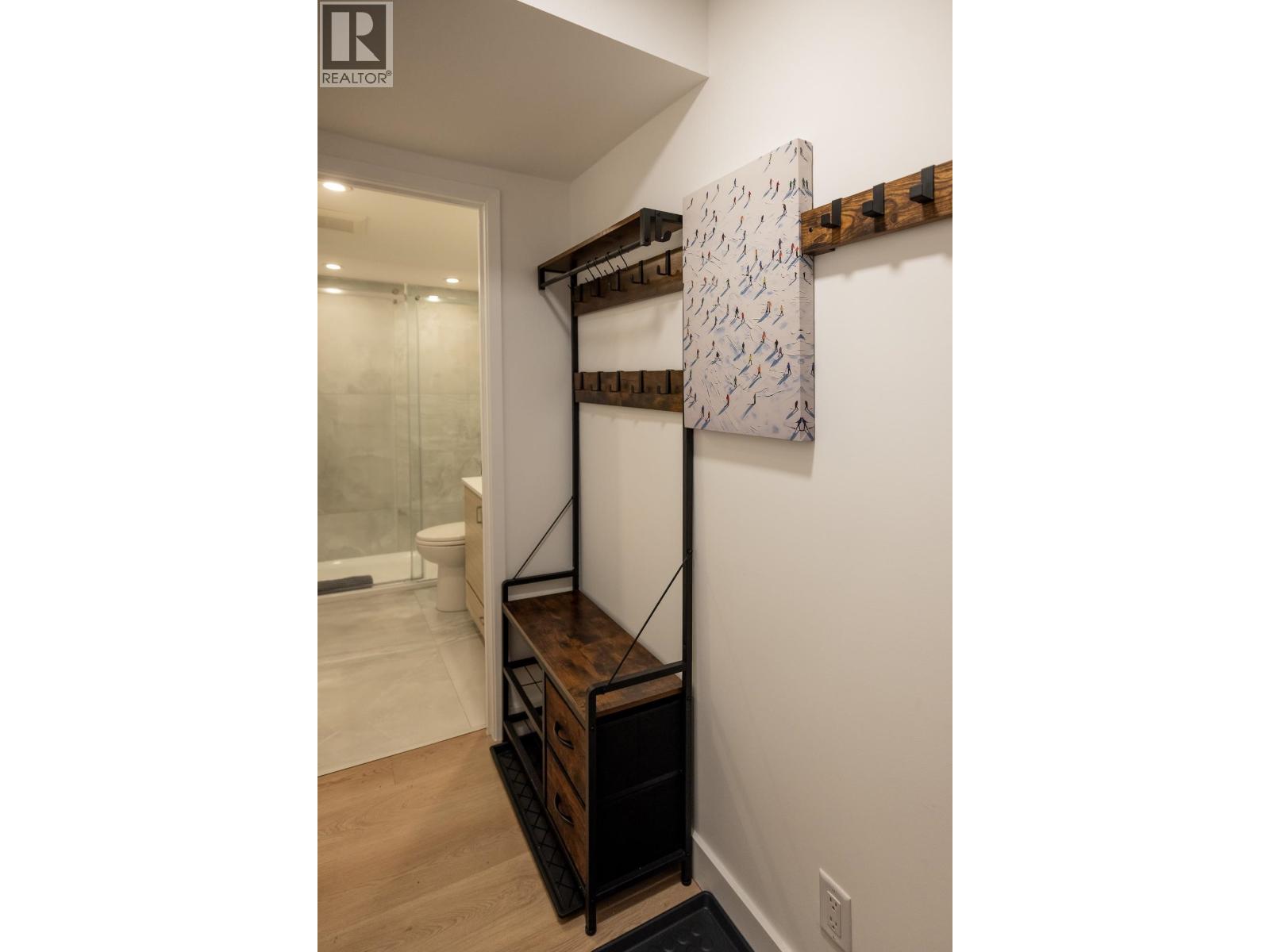 100 2021 KAREN CRESCENT, Whistler