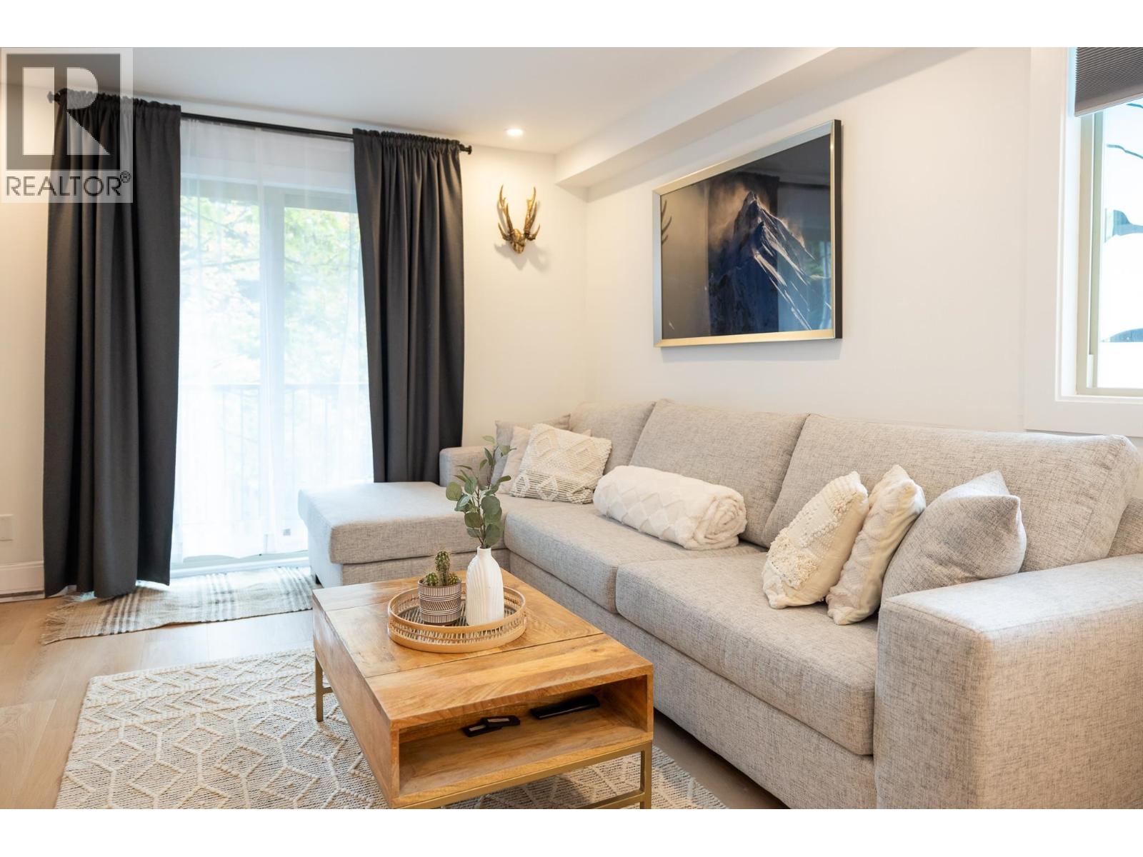 100 2021 KAREN CRESCENT, Whistler