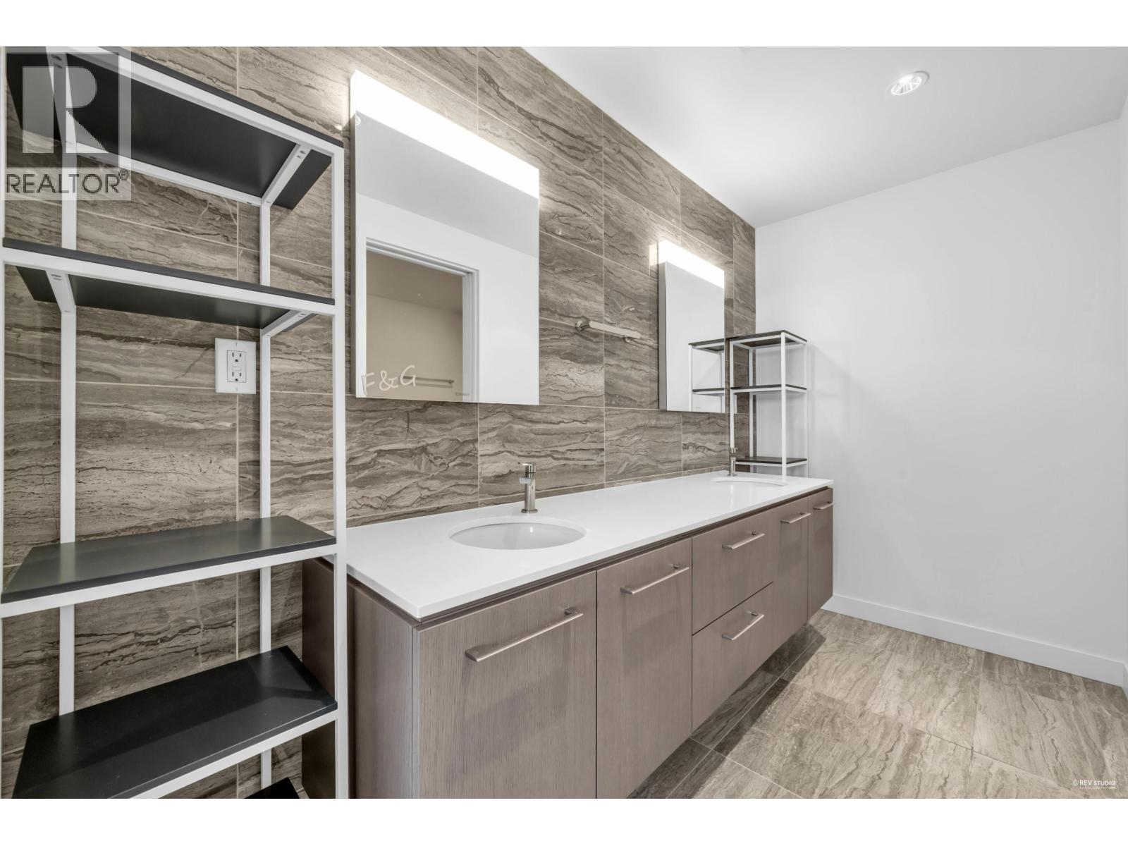 #1302-6633 PEARSON Way, Richmond