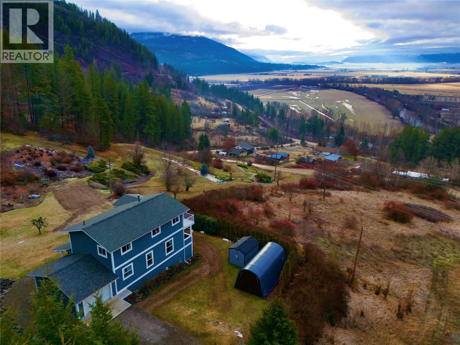 5650 BATHIE ROAD - 27