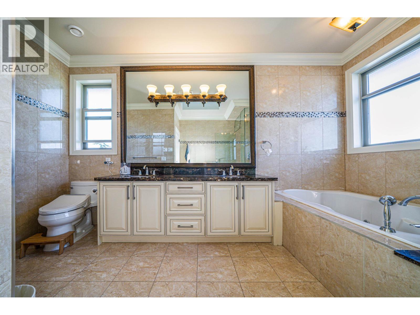 8100 FAIRLANE Road, Richmond