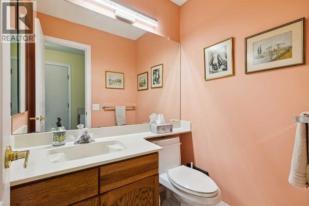 Single Family House for Sale in  Woodford Drive SW Woodbine Calgary 