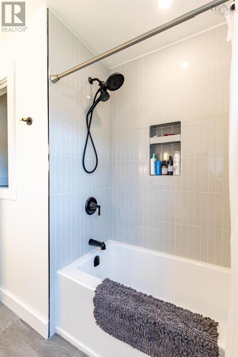 Property 10 of 27 of 484 Brunswick Street