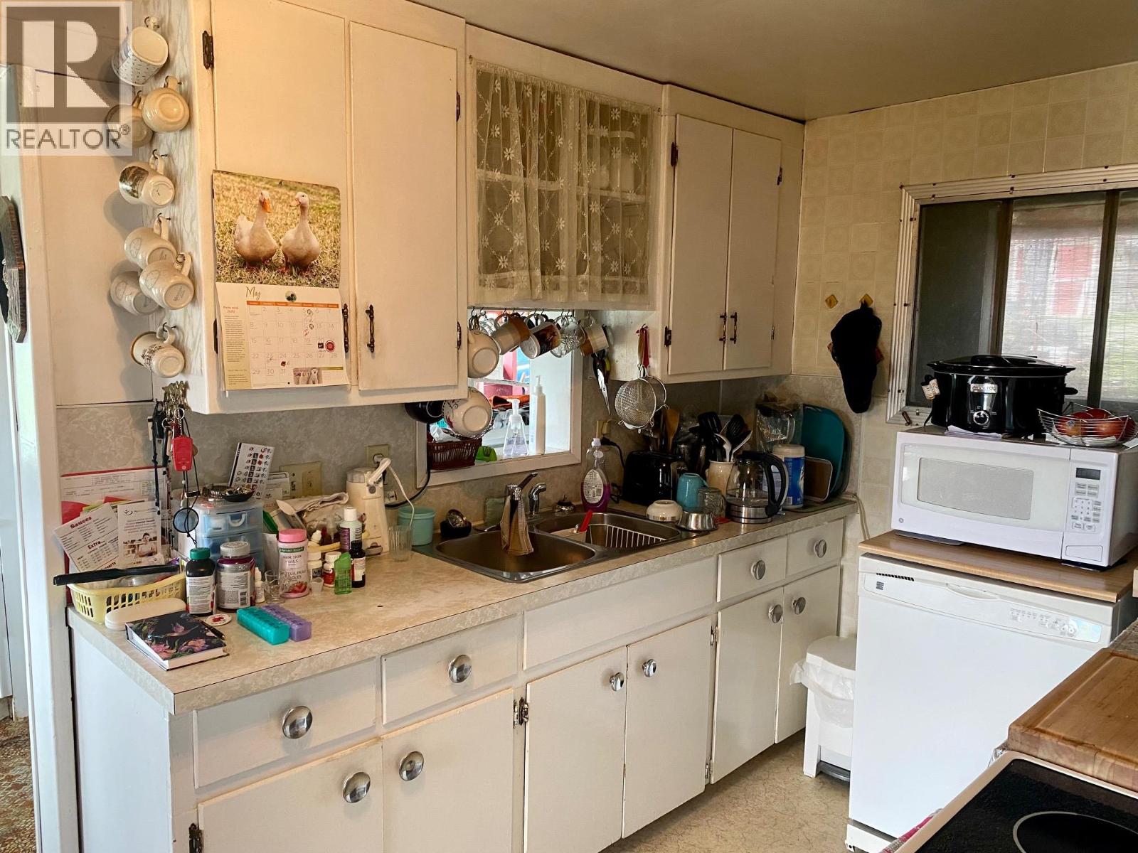 4512 48TH STREET - 27