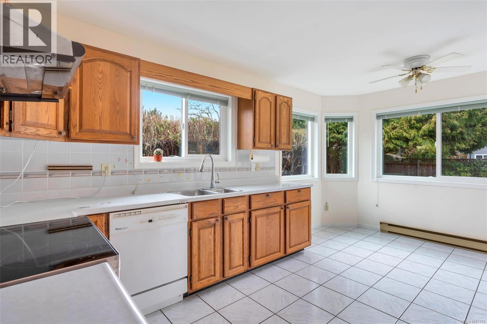  3950 Burchett Place, Saanich