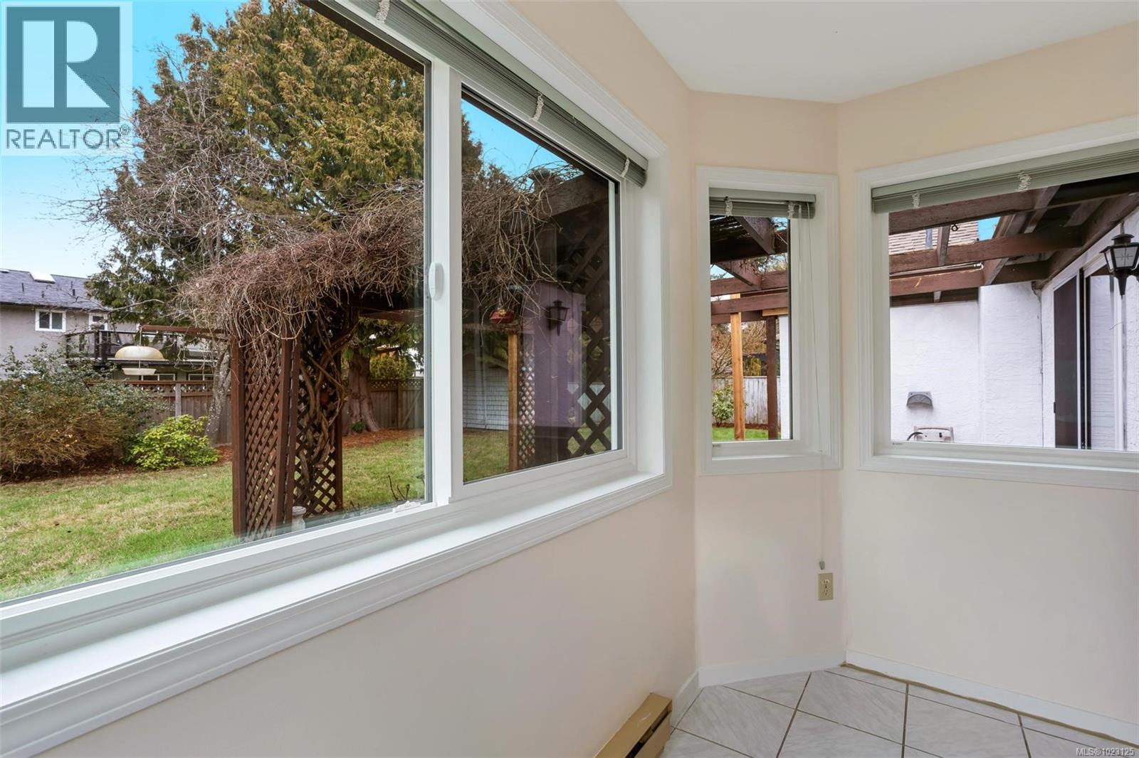  3950 Burchett Place, Saanich