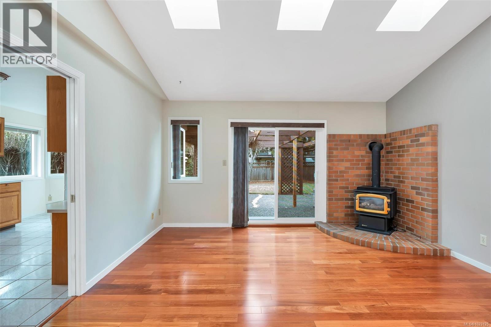  3950 Burchett Place, Saanich