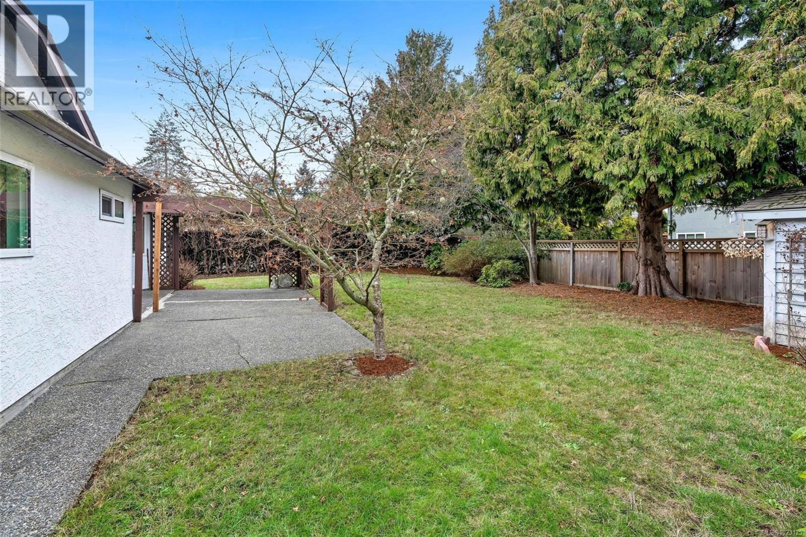 3950 Burchett Place, Saanich